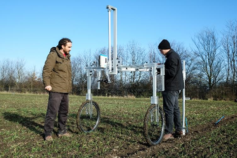 farming.software_spectrometer-on-the-field